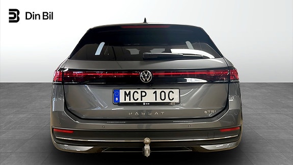 Volkswagen Passat 5 of 13