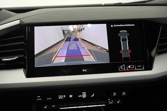 Audi Q4 e-tron 12 of 16