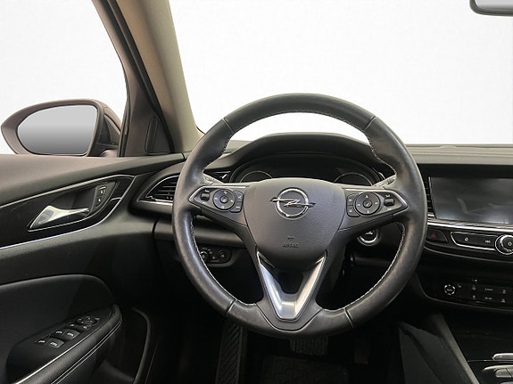 Opel Insignia 15 of 30