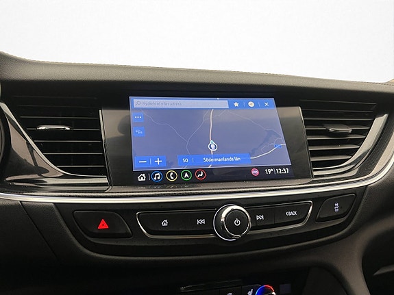 Opel Insignia 24 of 30