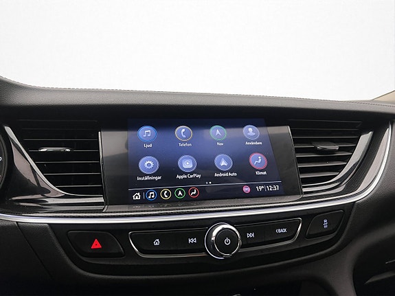 Opel Insignia 23 of 30