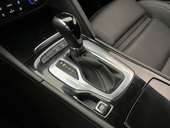 Opel Insignia 27 of 30