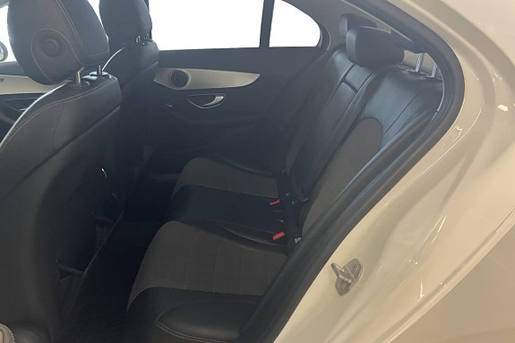 Mercedes-Benz C220 d 15 of 21