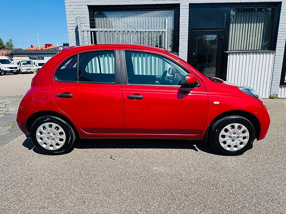 Nissan Micra 10 of 22