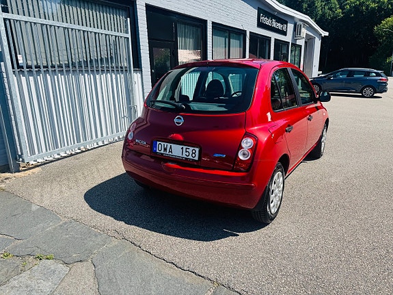 Nissan Micra 3 of 22