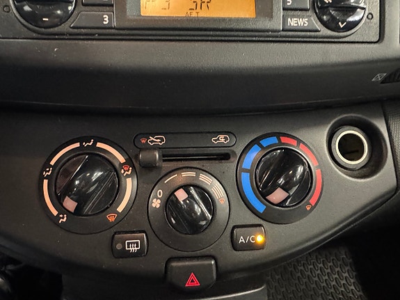 Nissan Micra 22 of 22