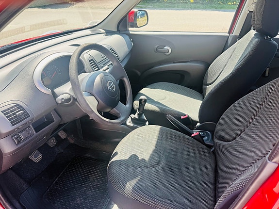 Nissan Micra 8 of 22