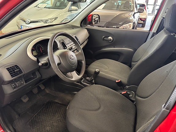 Nissan Micra 18 of 22