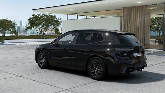 BMW iX 2 of 13
