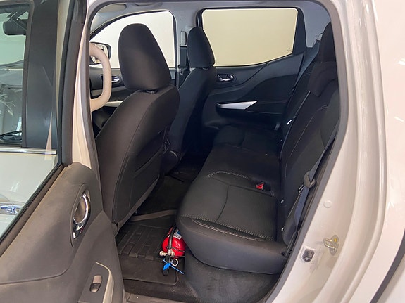 Nissan Navara 3 of 5