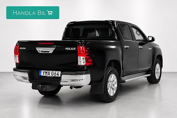 Toyota HiLux 4 of 5