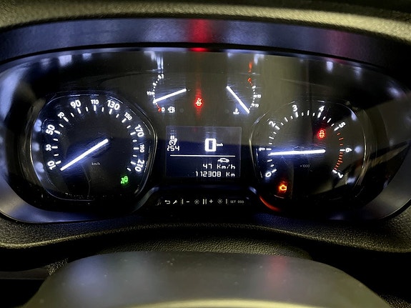 Peugeot Expert 8 of 15