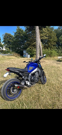 Yamaha MT-09 5 of 7