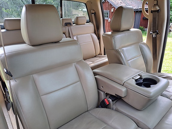 Ford F-150 5 of 5