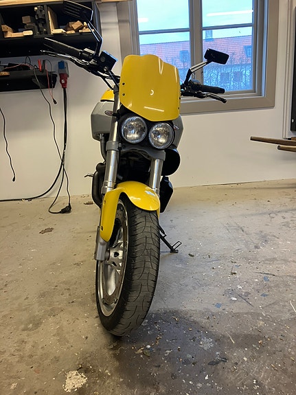 Buell XB9S 2 of 4