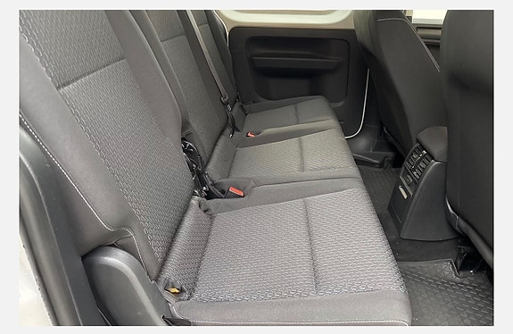 Volkswagen Caddy Maxi 7 of 12
