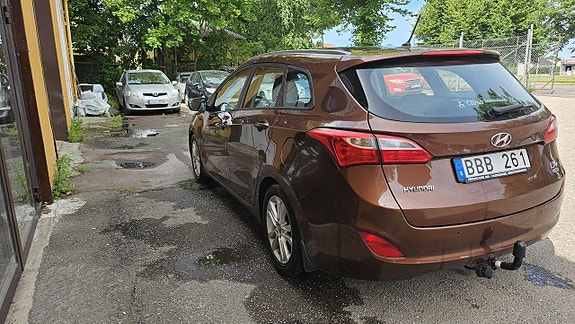 Hyundai i30 5 of 5