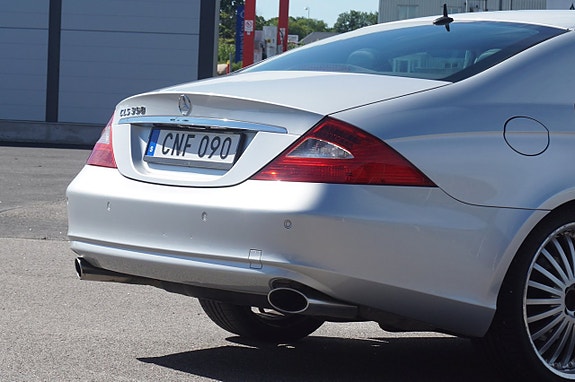 Mercedes-Benz CLS350 9 of 23