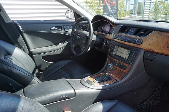 Mercedes-Benz CLS350 23 of 23