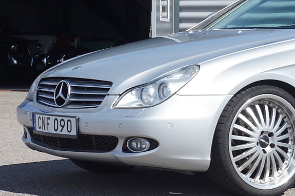Mercedes-Benz CLS350 7 of 23