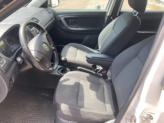 Skoda Fabia 7 of 9