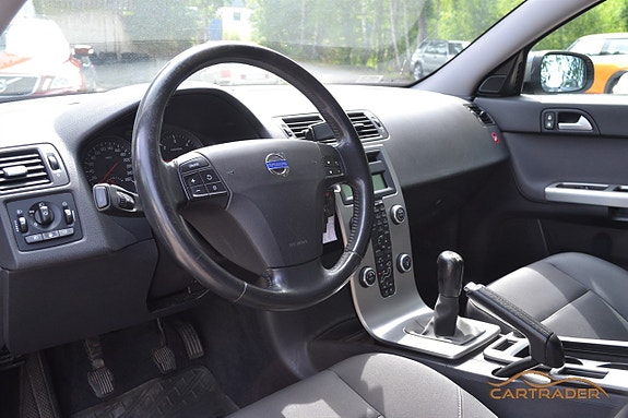 Volvo V50 7 of 14