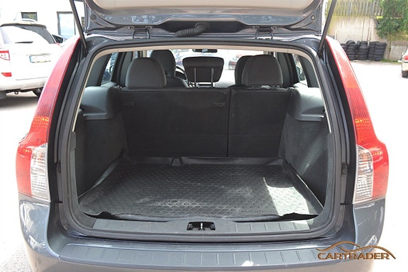 Volvo V50 11 of 14