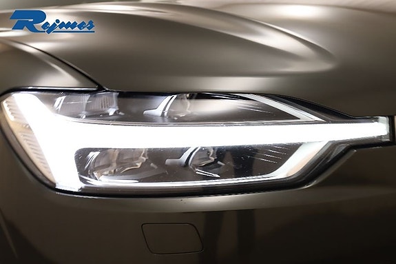 Volvo XC60 21 of 30