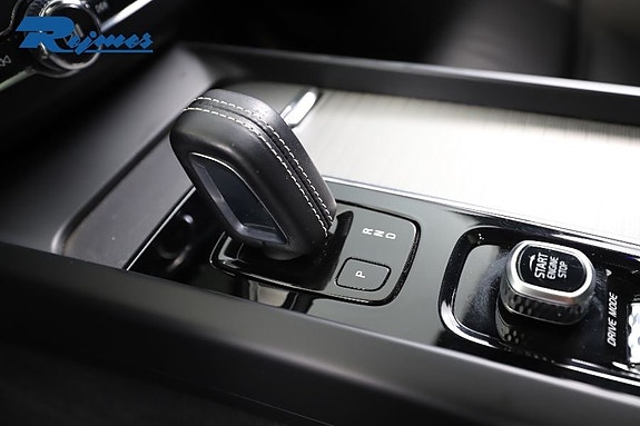 Volvo XC60 30 of 30