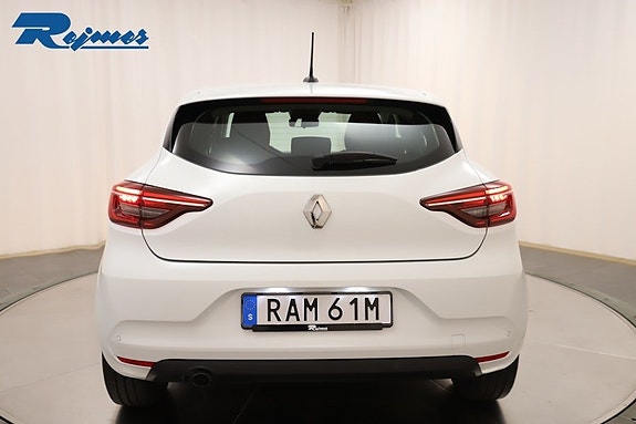 Renault Clio 21 of 26