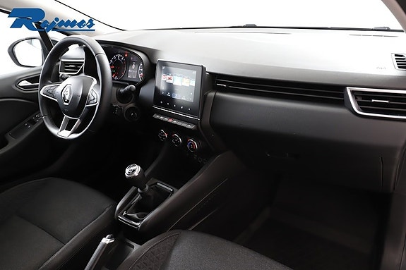 Renault Clio 25 of 26