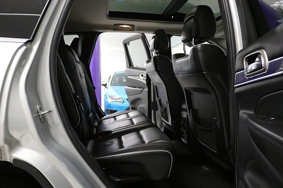 Jeep Grand Cherokee 20 of 30