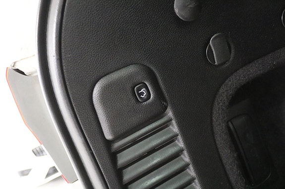 Jeep Grand Cherokee 15 of 30
