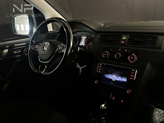 Volkswagen Caddy Maxi 12 of 22