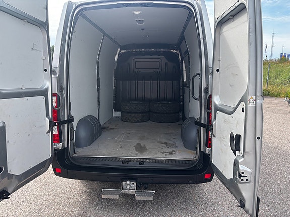 Renault Master 7 of 8