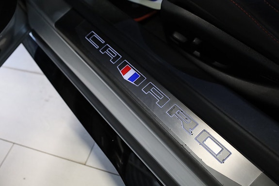 Chevrolet Camaro 11 of 20