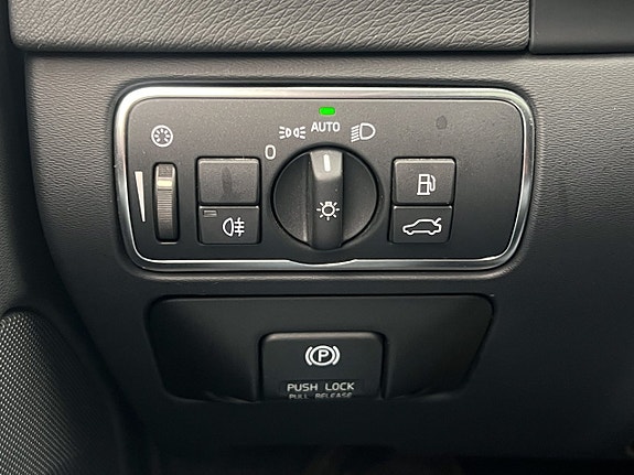 Volvo S60 18 of 30