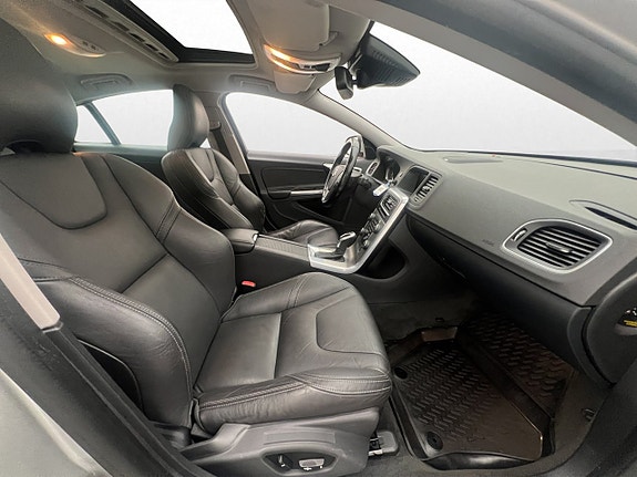 Volvo S60 29 of 30