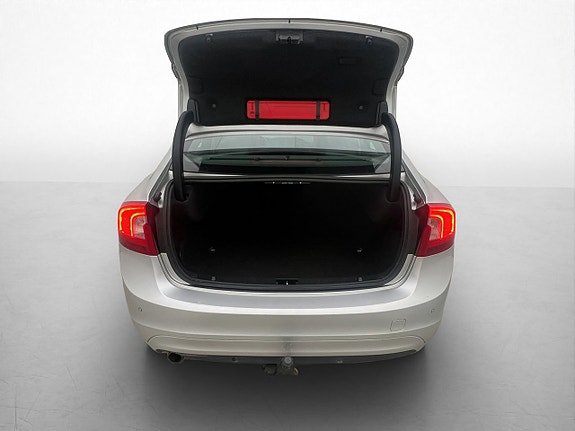 Volvo S60 28 of 30
