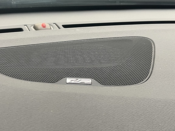 Volvo S60 23 of 30