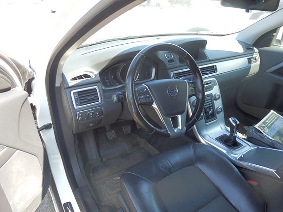 Volvo V70 5 of 5
