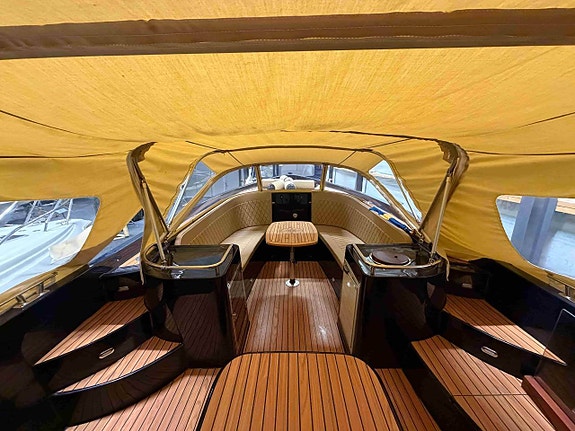 Tender Queen 28 | Hyundai 200 hk 5 of 11