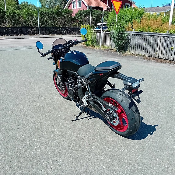 Suzuki GSX-8TT 7 of 7