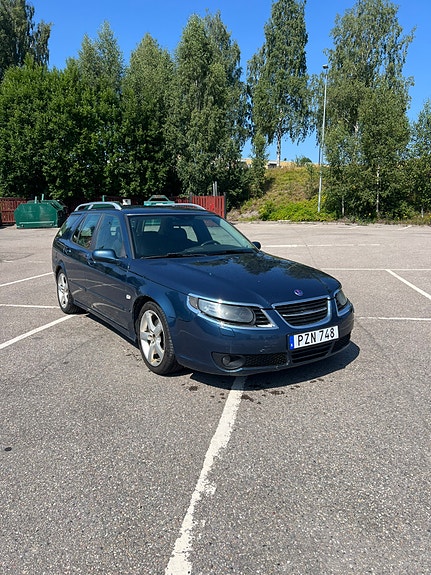 Saab 9-5 2 of 5