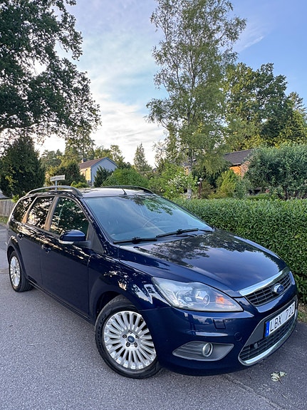 Ford Focus 2 of 5