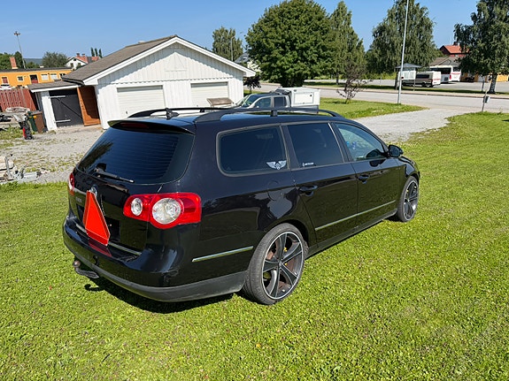 Volkswagen Passat 5 of 10