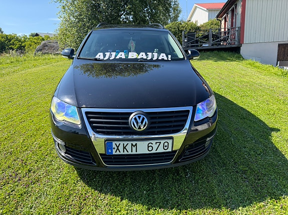 Volkswagen Passat 3 of 10