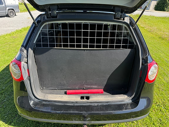 Volkswagen Passat 6 of 10
