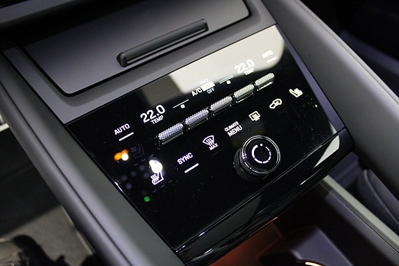 Porsche Macan 4S 22 of 25