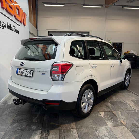 Subaru Forester 4 of 5